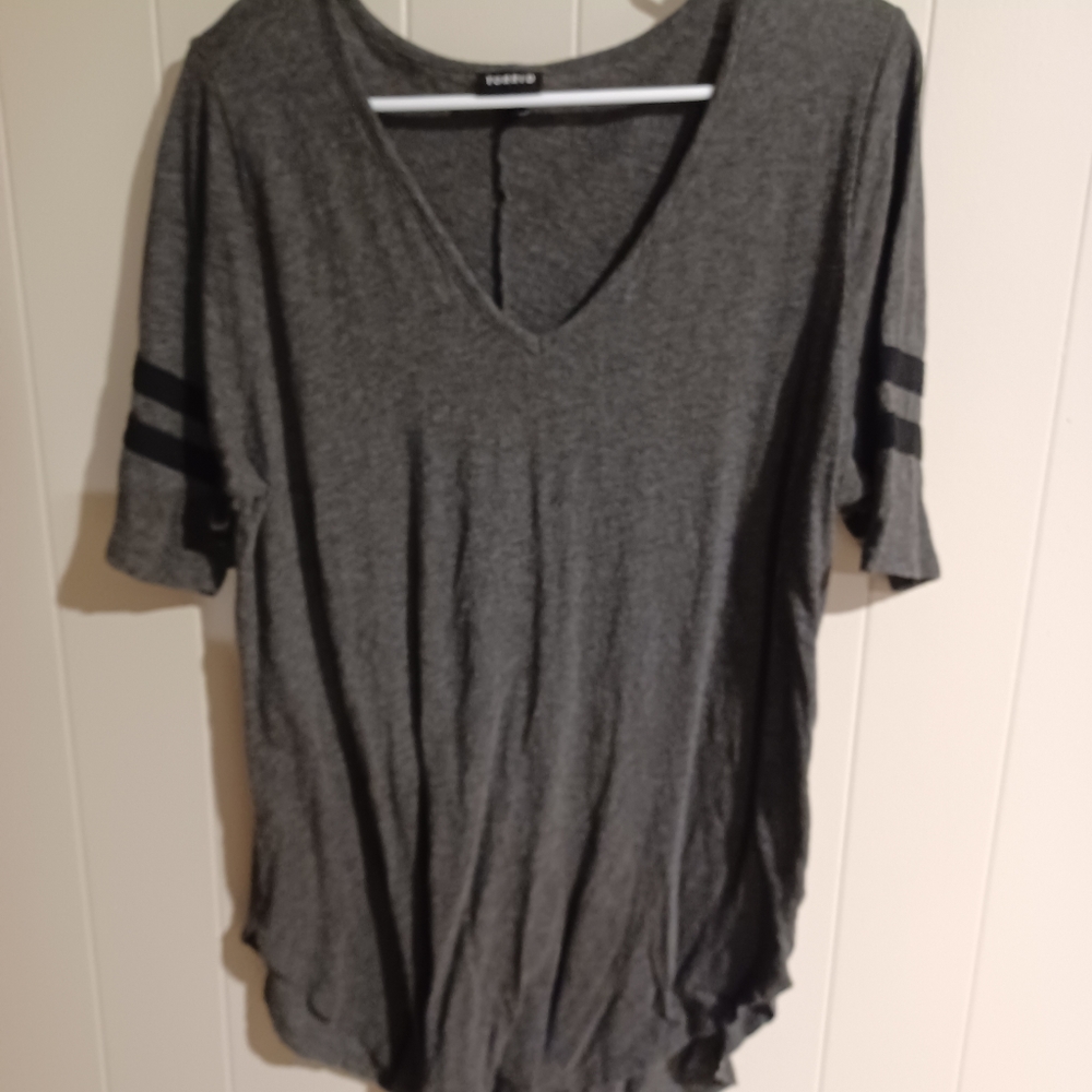Torrid Grey shirt size 2